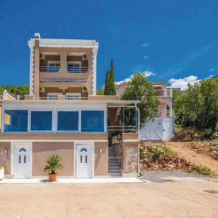 Apartments Villa Kim Jablanac Bilik gambar