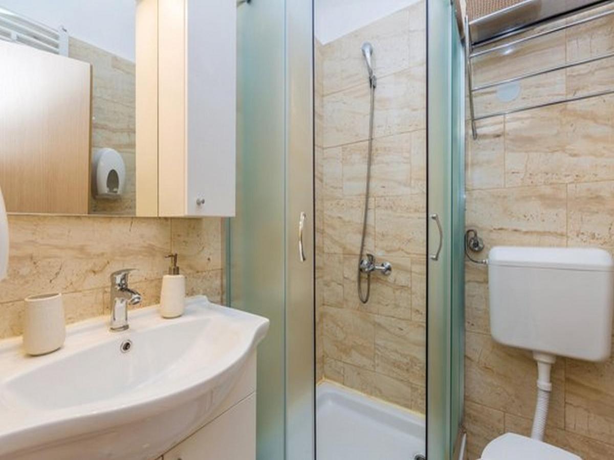 Apartments Villa Kim Jablanac Luaran gambar